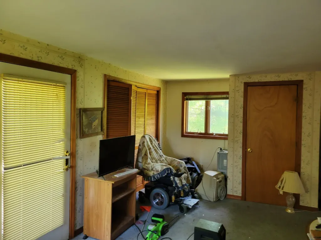 136 Lane Road Auburn ME 04210