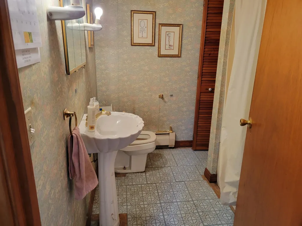 136 Lane Road Auburn ME 04210
