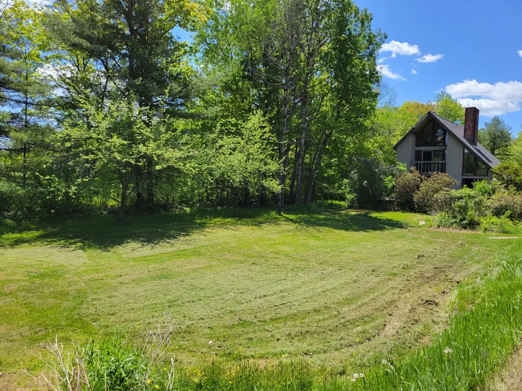 136 Lane Road Auburn ME 04210