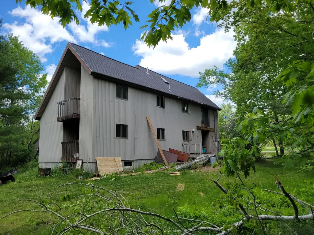 136 Lane Road Auburn ME 04210