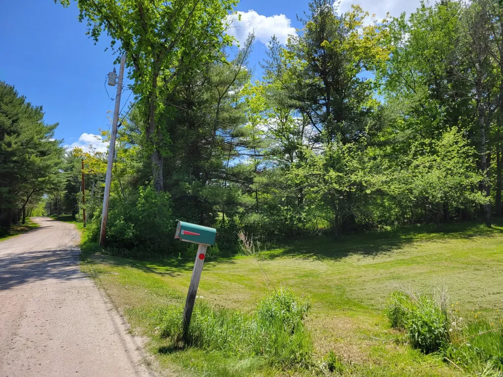 136 Lane Road Auburn ME 04210