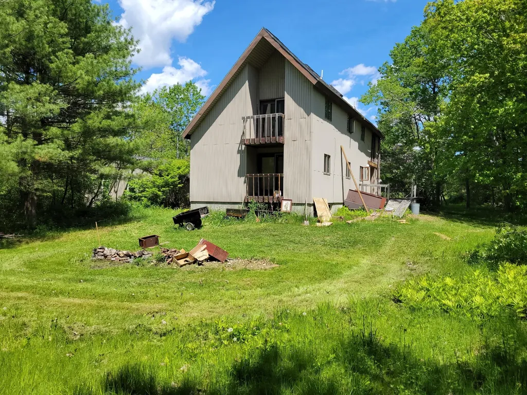 136 Lane Road Auburn ME 04210
