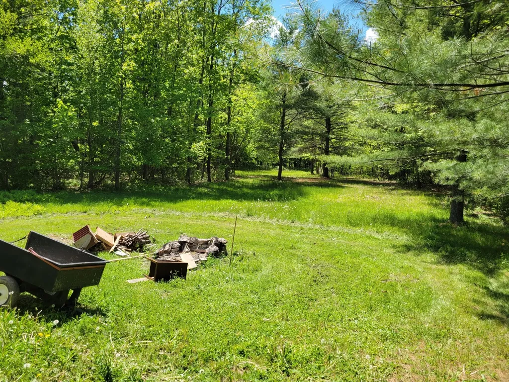 136 Lane Road Auburn ME 04210