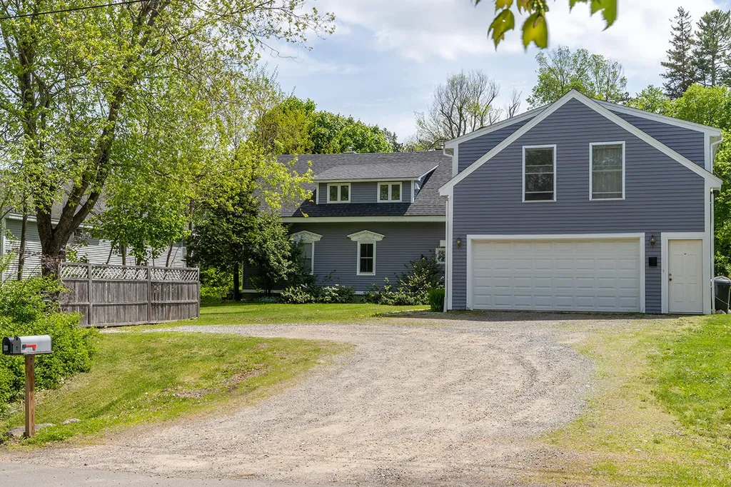 4 Penobscot Terrace Belfast ME 04915