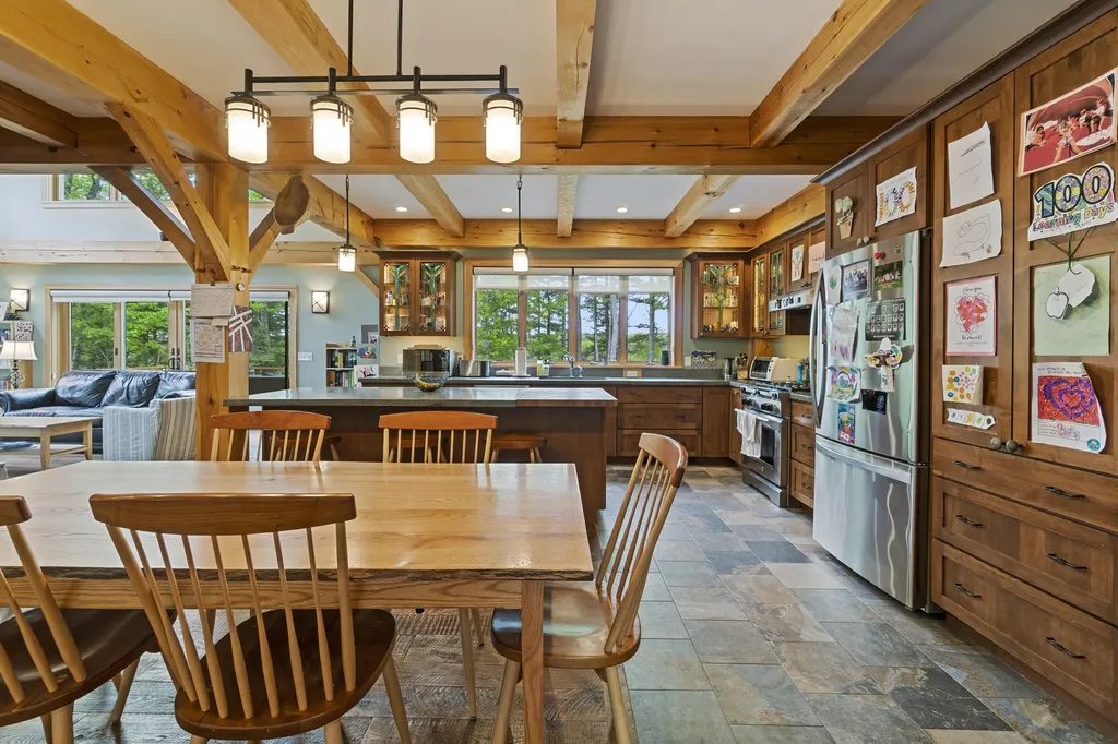 39 Island View Lane Brunswick ME 04011