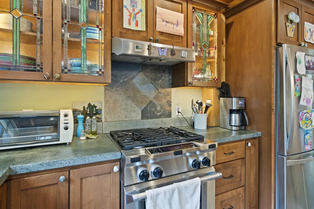 39 Island View Lane Brunswick ME 04011