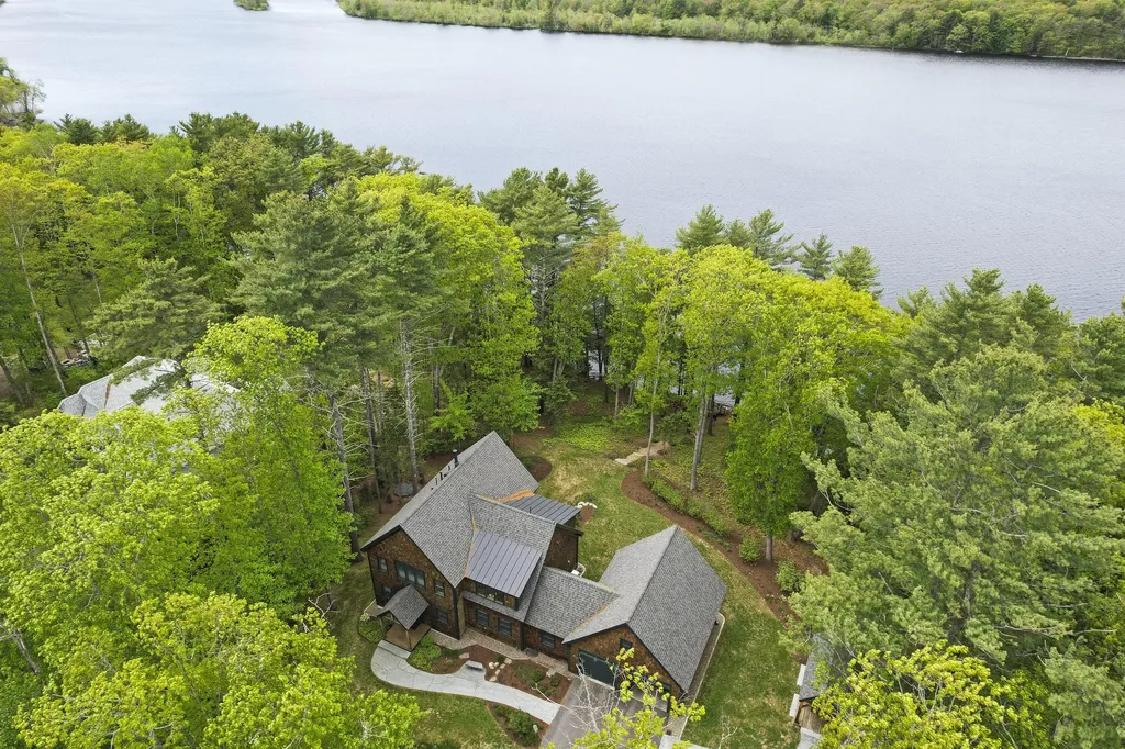 39 Island View Lane Brunswick ME 04011