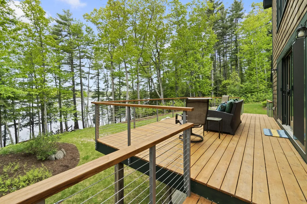 39 Island View Lane Brunswick ME 04011