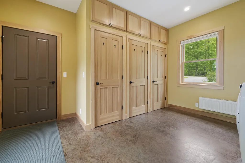 39 Island View Lane Brunswick ME 04011