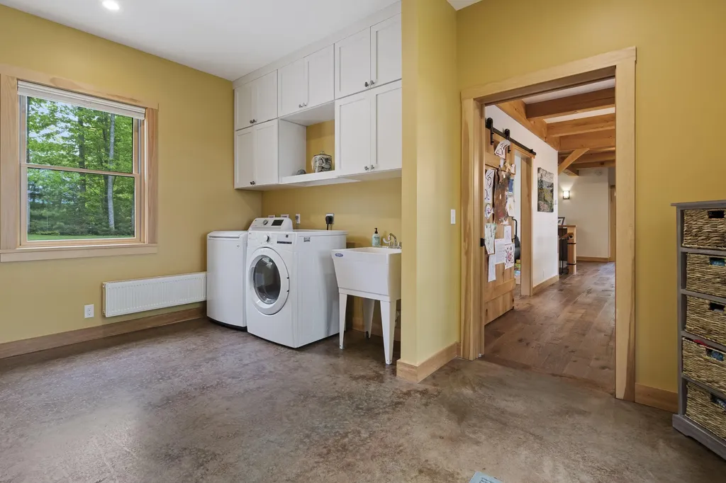 39 Island View Lane Brunswick ME 04011