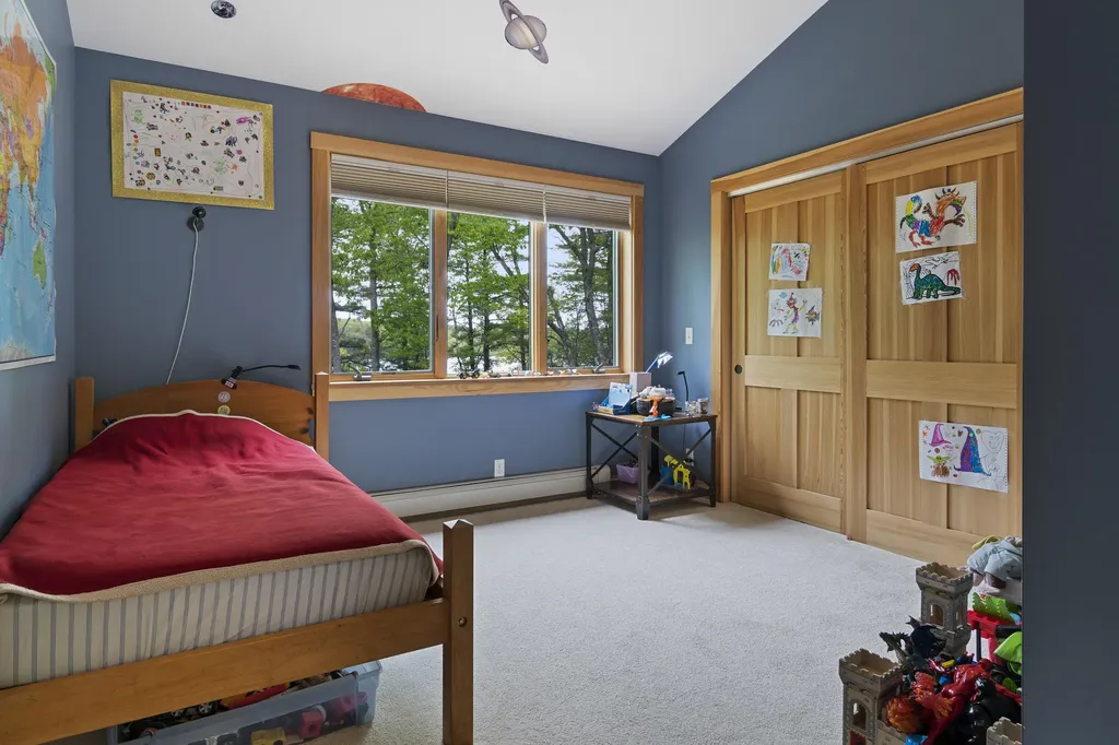 39 Island View Lane Brunswick ME 04011