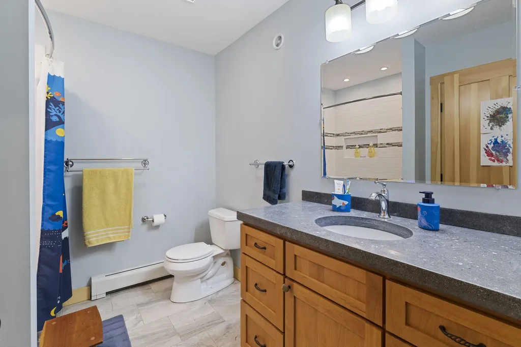 39 Island View Lane Brunswick ME 04011