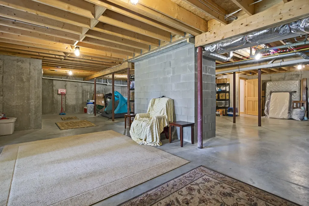39 Island View Lane Brunswick ME 04011