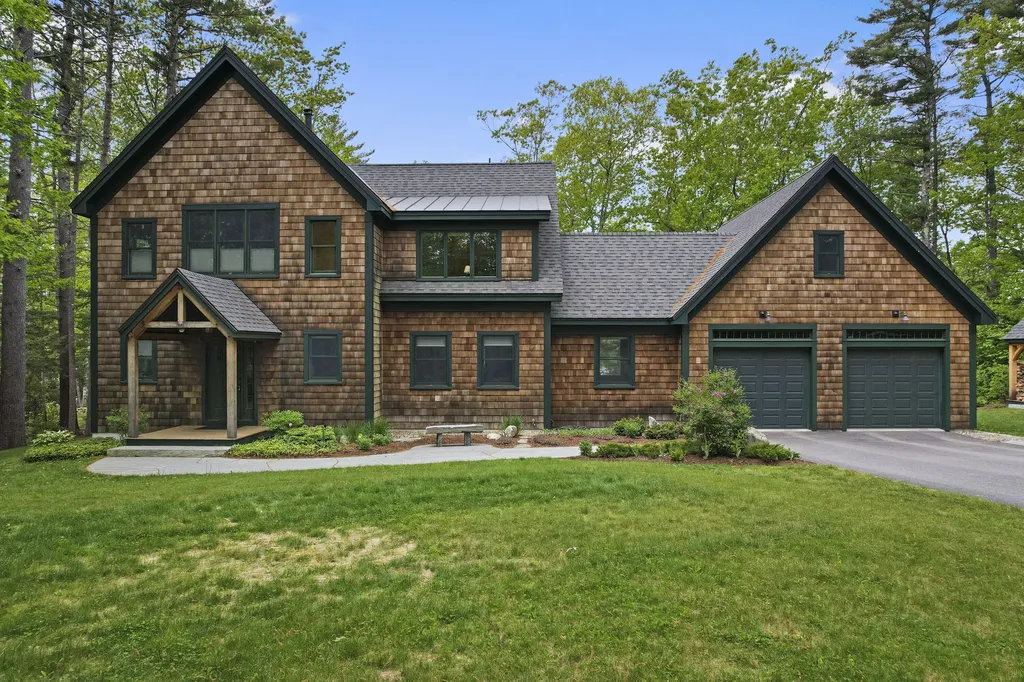 39 Island View Lane Brunswick ME 04011
