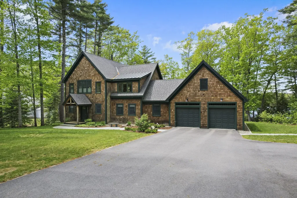39 Island View Lane Brunswick ME 04011