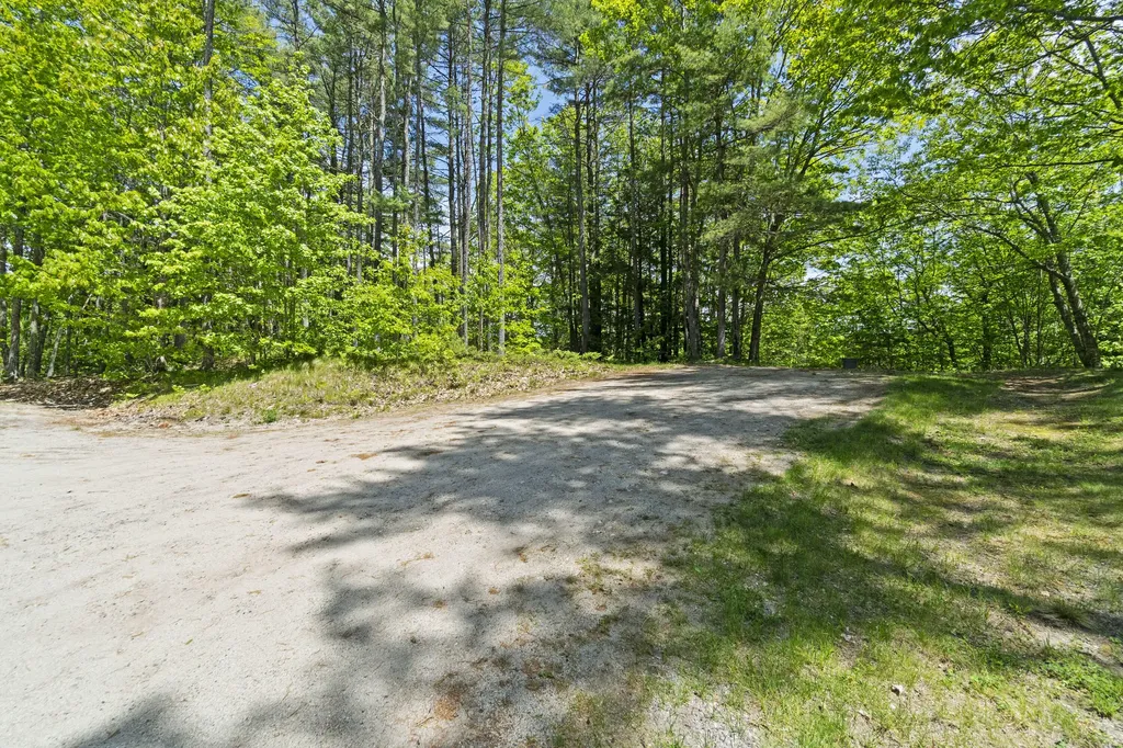 39 Island View Lane Brunswick ME 04011