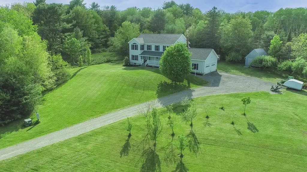 7 Perry Road Winterport ME 04496
