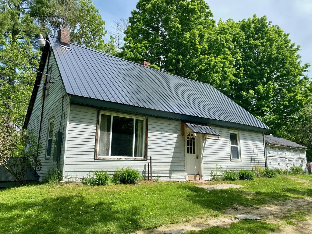 350 Madawaska Road Palmyra ME 04965