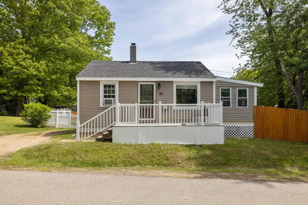 25 River Street Berwick ME 03901