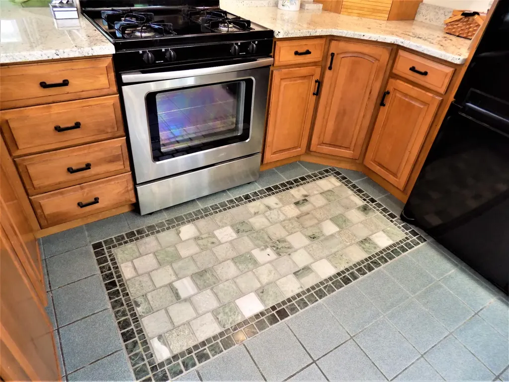 263 Shore Road Ellsworth ME 04605
