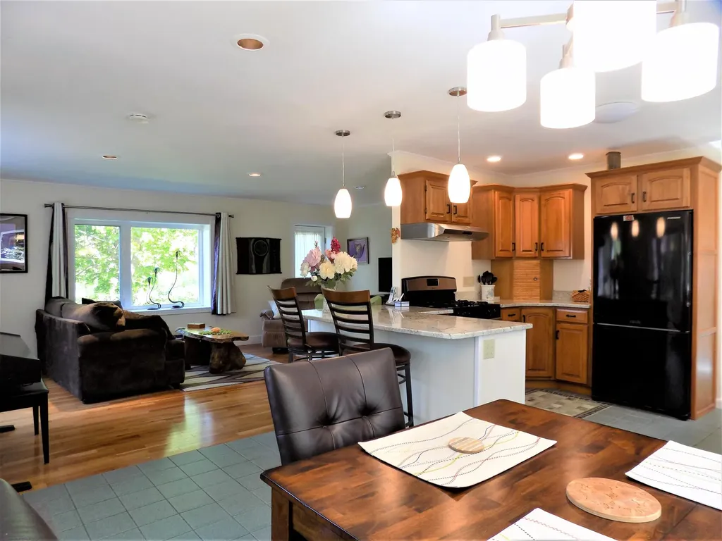 263 Shore Road Ellsworth ME 04605