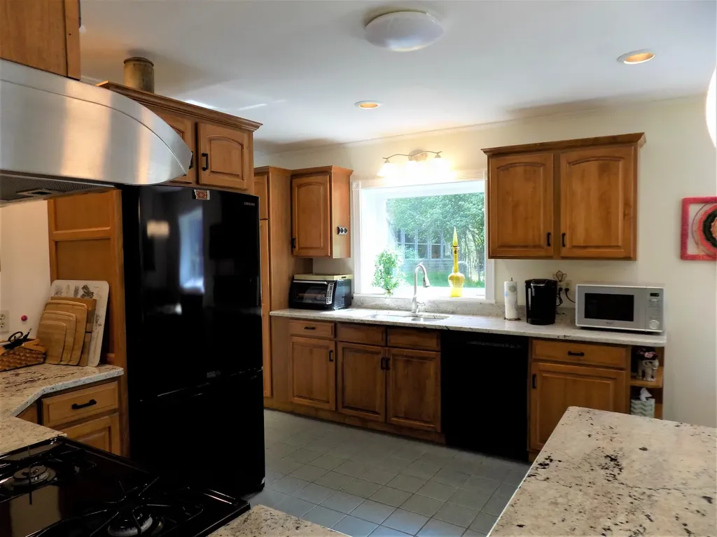 263 Shore Road Ellsworth ME 04605