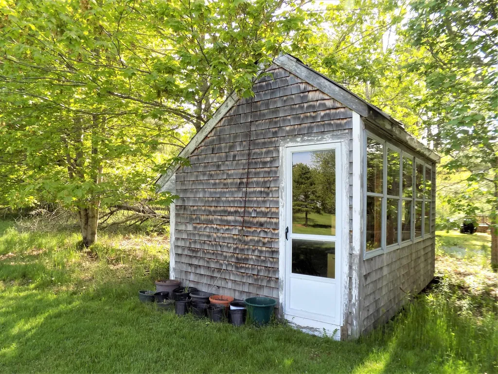 263 Shore Road Ellsworth ME 04605