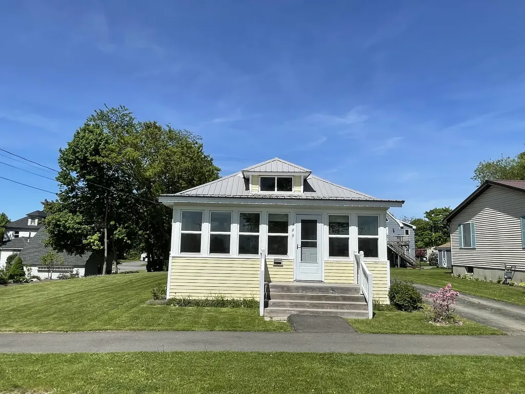 169 Buck Street Bangor ME 04401