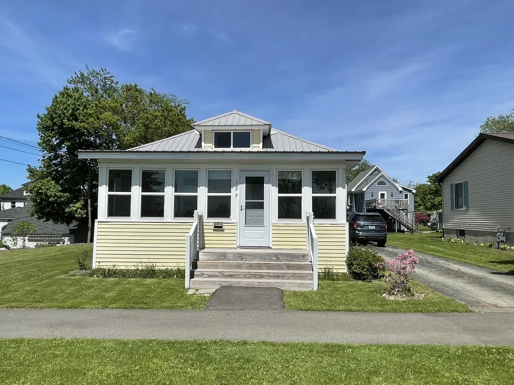 169 Buck Street Bangor ME 04401