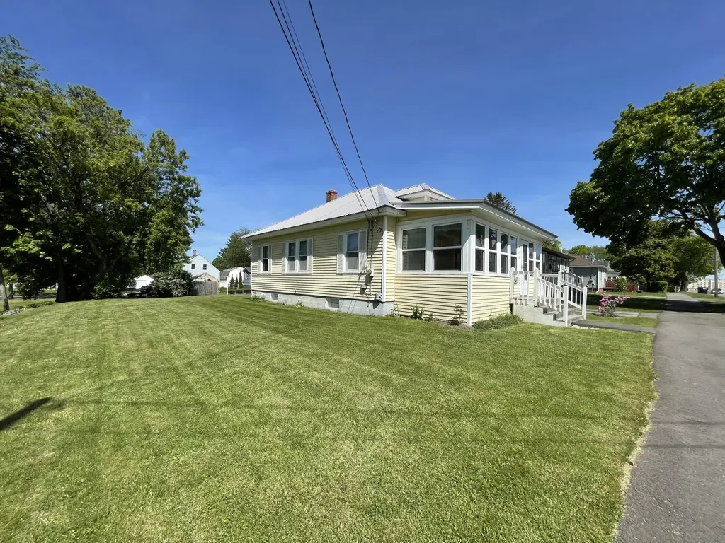 169 Buck Street Bangor ME 04401