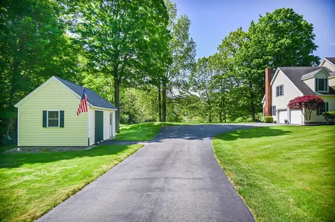 11 Doe Drive Eliot ME 03903
