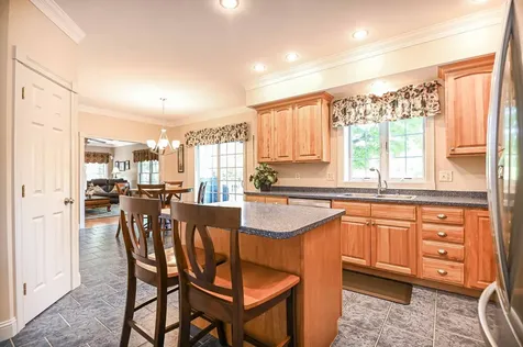 11 Doe Drive Eliot ME 03903