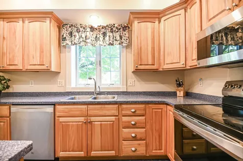 11 Doe Drive Eliot ME 03903