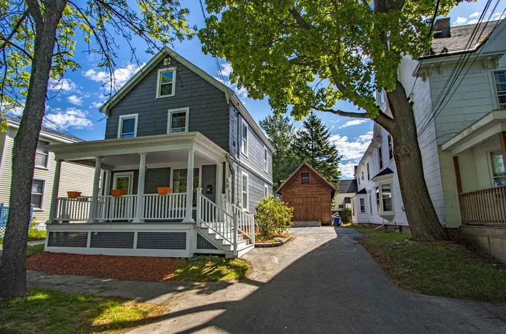 39 Parkview Avenue Bangor ME 04401