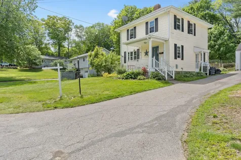 4 Cross Street Kittery ME 03904
