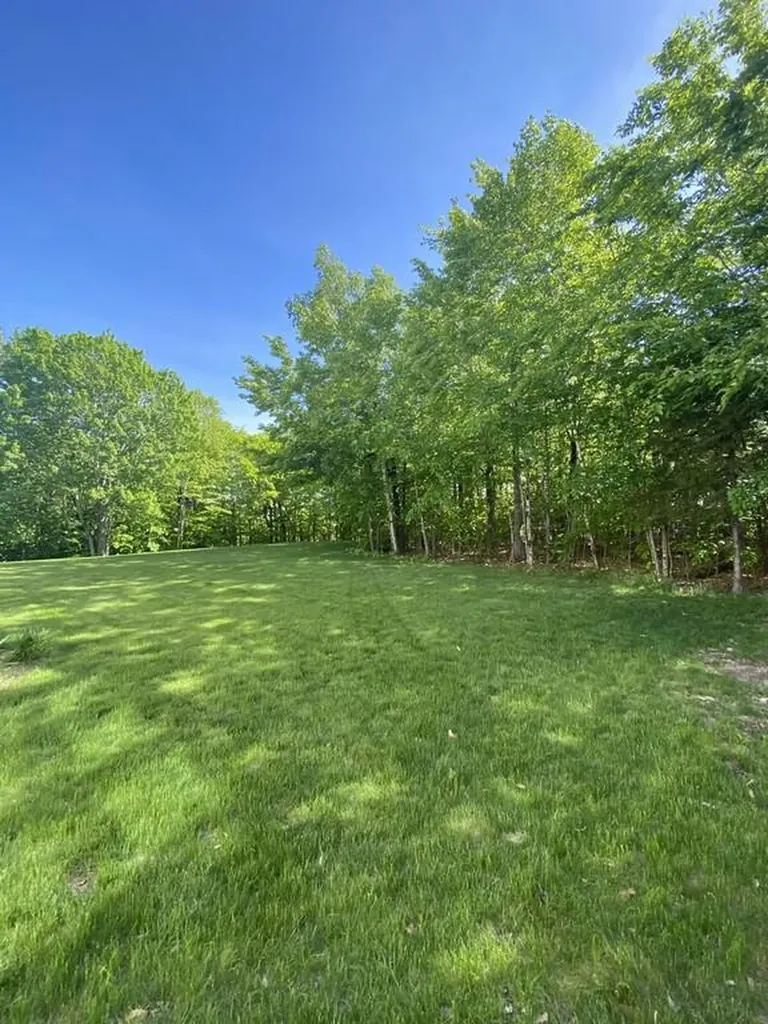 17 Deer Hill Lane Hampden ME 04444