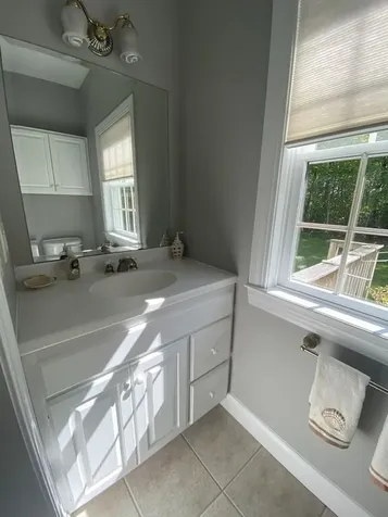 17 Deer Hill Lane Hampden ME 04444