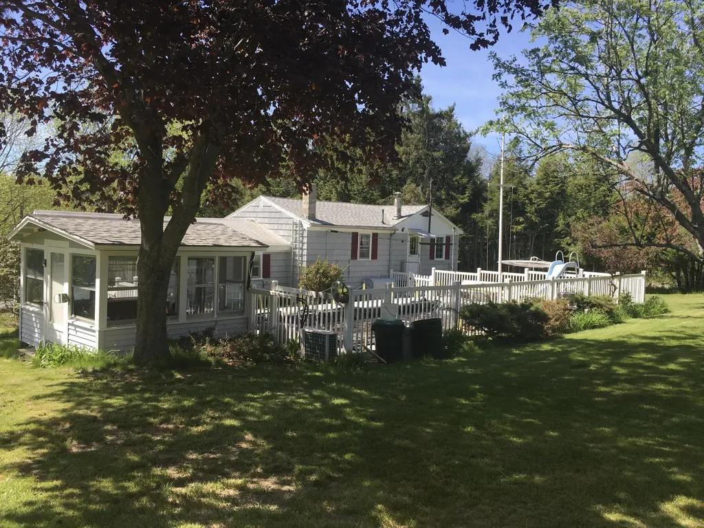 201 River Road Bucksport ME 04416