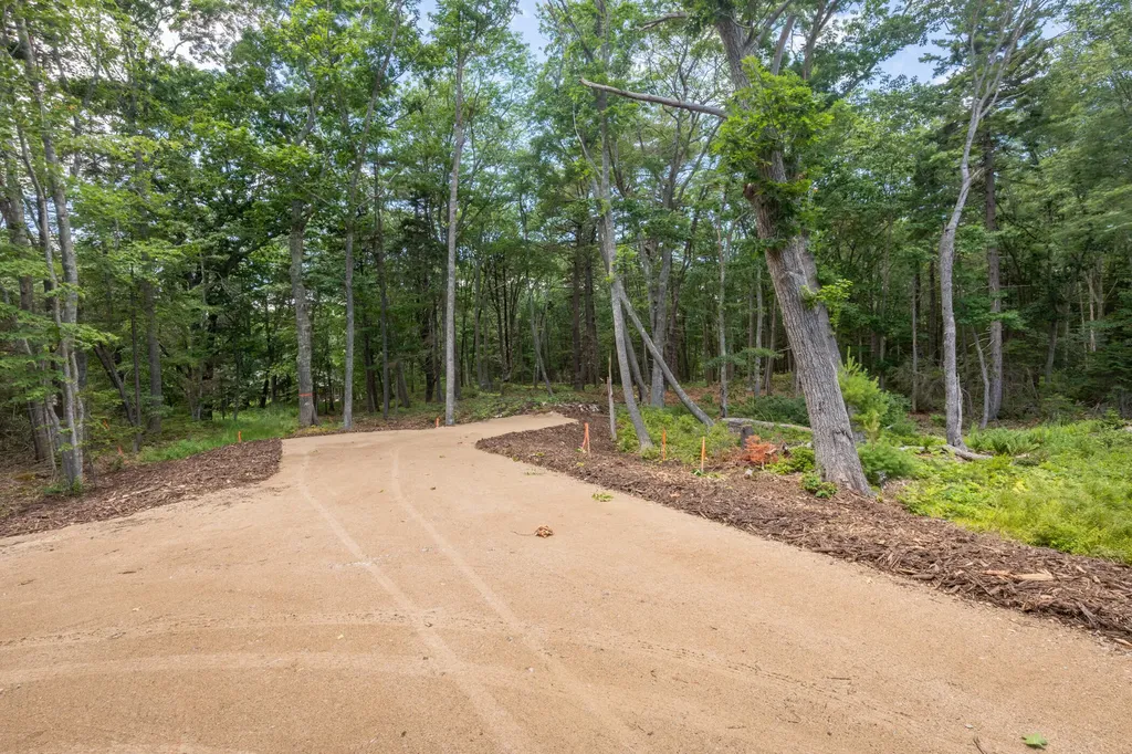 00 Ivy Lane Kennebunkport ME 04046