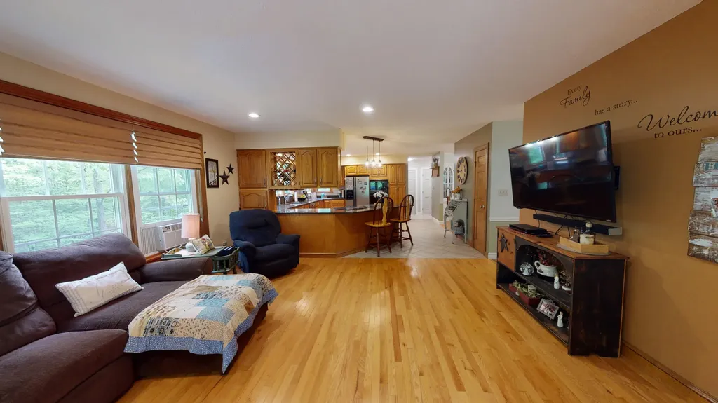 31 Sheffield Avenue Lewiston ME 04240