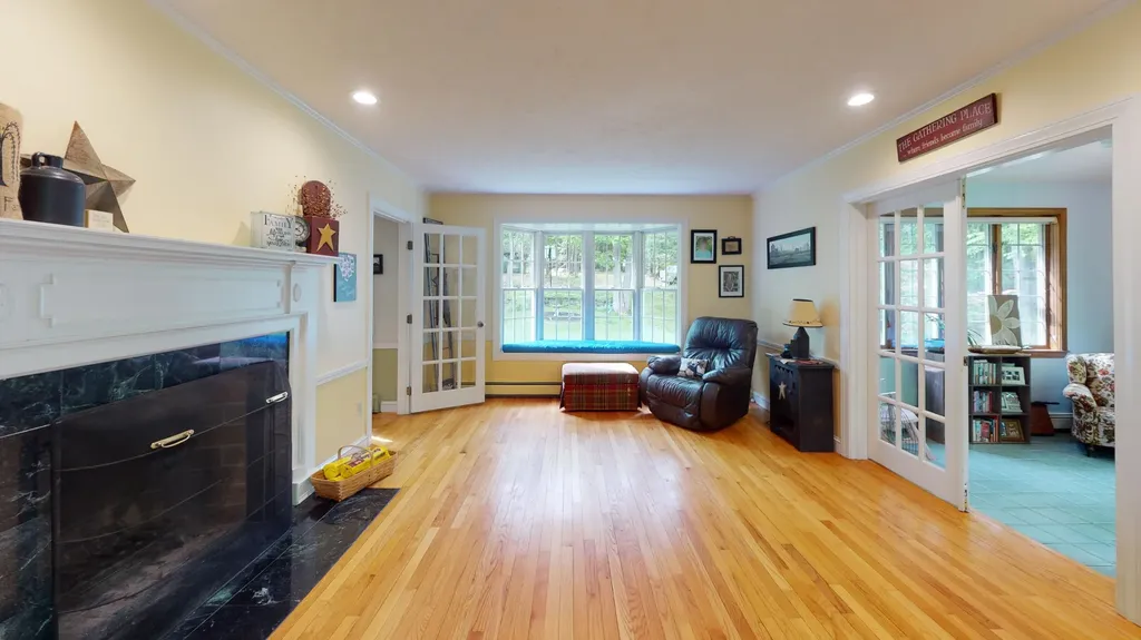 31 Sheffield Avenue Lewiston ME 04240