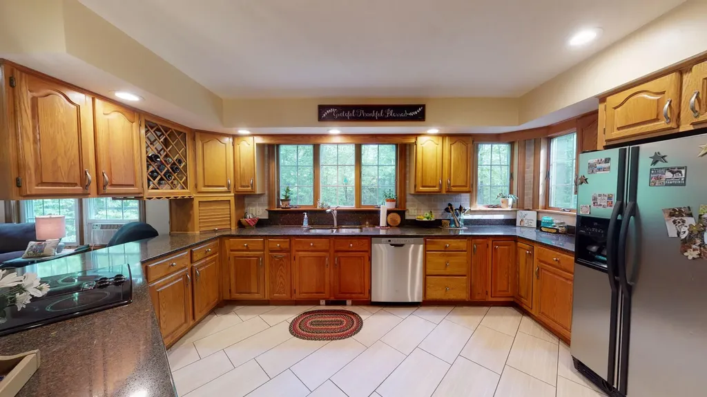 31 Sheffield Avenue Lewiston ME 04240