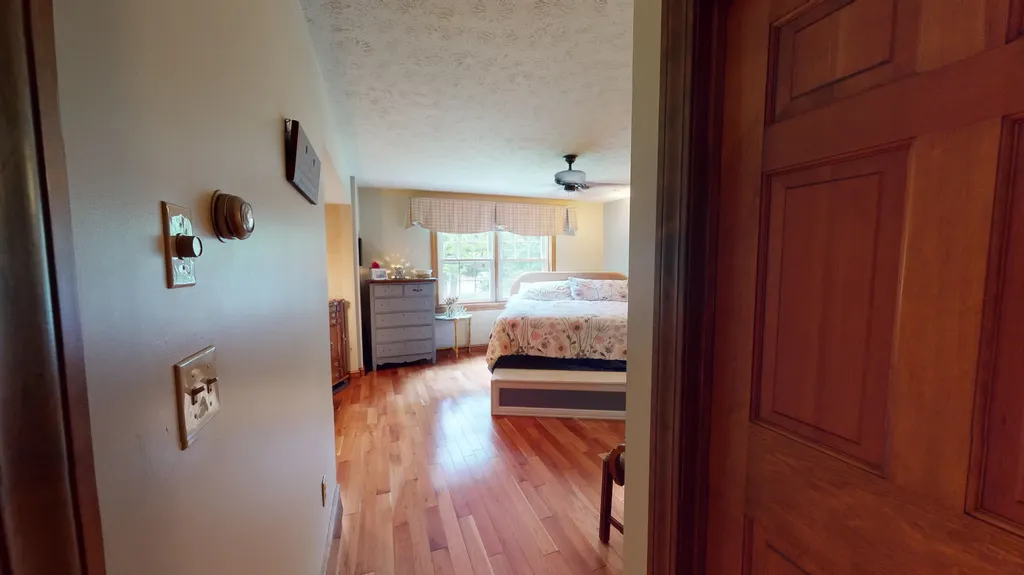 31 Sheffield Avenue Lewiston ME 04240
