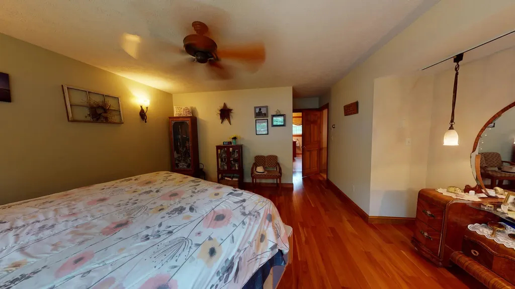 31 Sheffield Avenue Lewiston ME 04240
