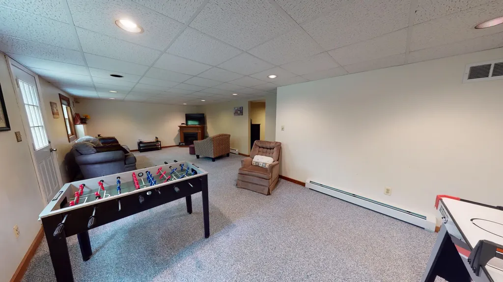 31 Sheffield Avenue Lewiston ME 04240