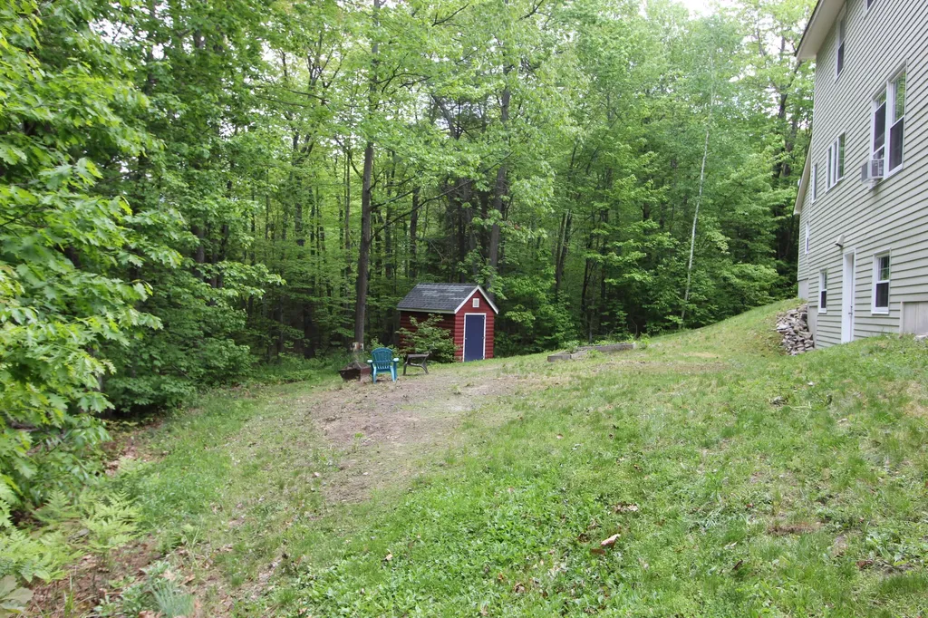 31 Sheffield Avenue Lewiston ME 04240