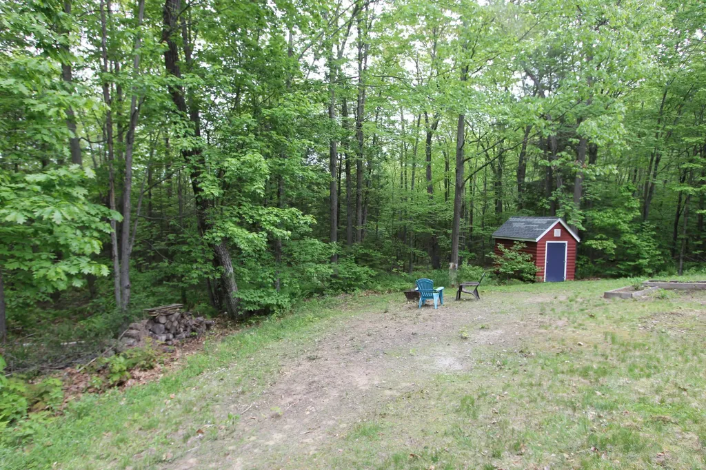 31 Sheffield Avenue Lewiston ME 04240