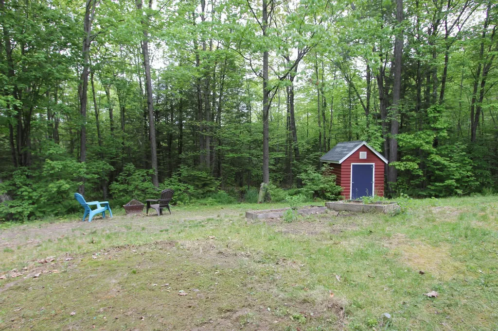 31 Sheffield Avenue Lewiston ME 04240
