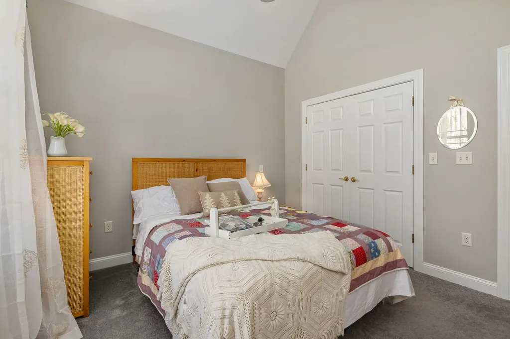 32 Leach Road Kittery ME 03904