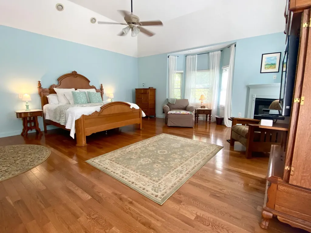 32 Leach Road Kittery ME 03904